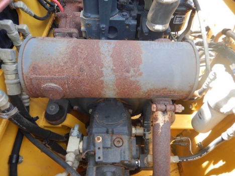 Bán xe lu rung KOMATSU JV40CW-5E0