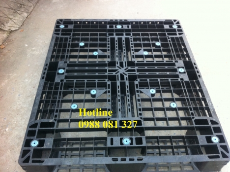 Cung cấp pallet nhựa cũ số lượng lớn tại Long Biên Hà Nội