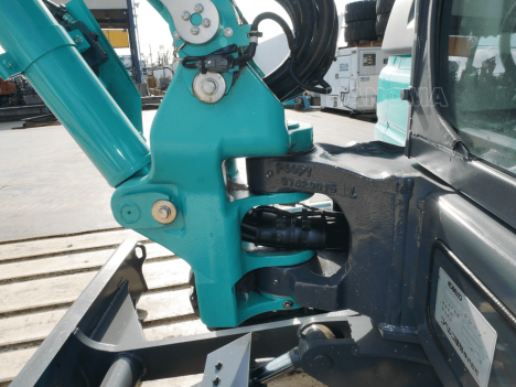 Bán máy xúc đào KOBELCO SK55SR-6E