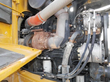 Bán máy xúc lật KAWASAKI 97ZV-2