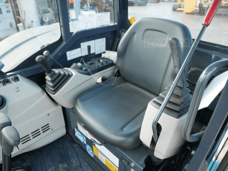 Bán máy xúc đào KOBELCO SK55SR-6E