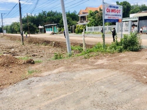 Cần bán 2 nền đất Thị Trấn 500m2 - Giá 295 triệu - Gần Chợ và Trường - 0865.939.679