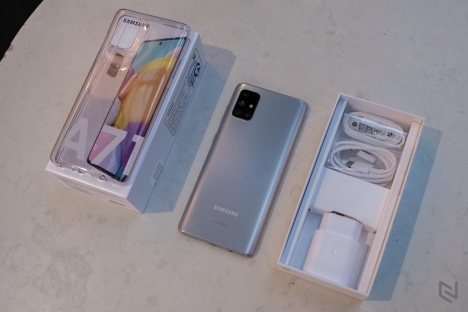 a71 giá 10.490.000đ giảm ngay 3tr đồng chỉ còn 7.490.000đ