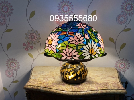 Hàng vừa cấp bến
