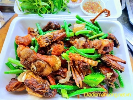 Quán Vịt Chiên, Cút Chiên Ngon Quận 8