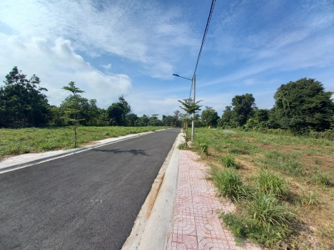 bán lô đất gia đình gần kcn dầu giây, sau chợ