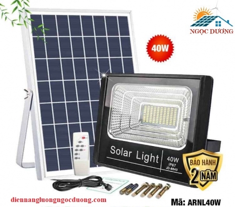 Đèn LED pha Năng Lượng Mặt Trời 40W