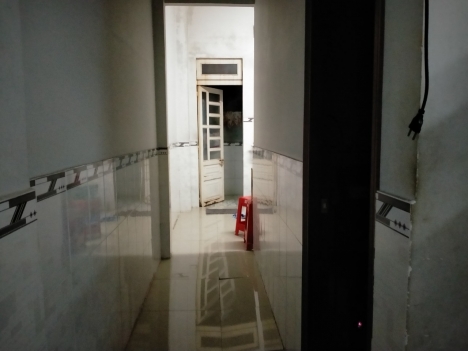 Nhà 1 trệt 1 lầu, 4x17, ngay UBND huyện hóc môn, hẻm xe hơi