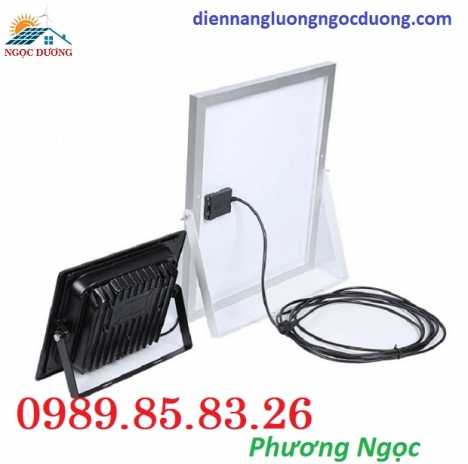 Đèn LED Pha Năng Lượng Mặt Trời 100W, đèn chiếu sáng năng lượng mặt trời
