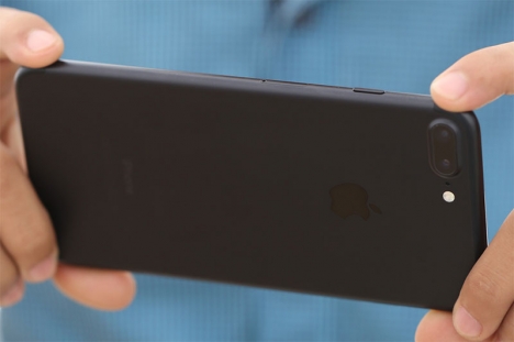 Dĩ An bán iPhone 7 plus 128gb giá sốc