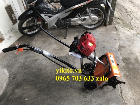 Máy xới đất mini nhỏ gọn phù hợp mọi đối tượng Yikito GX50 chạy xăng.
