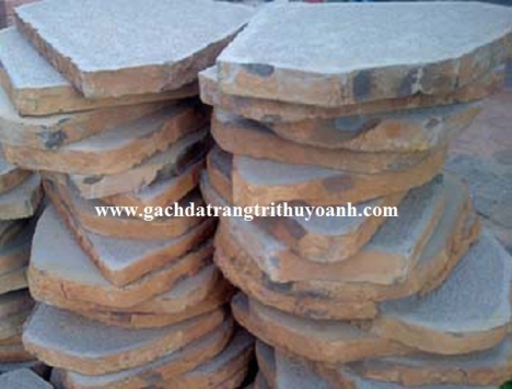 Đá thớt sân vườn, đá thớt tự nhiên bước đi