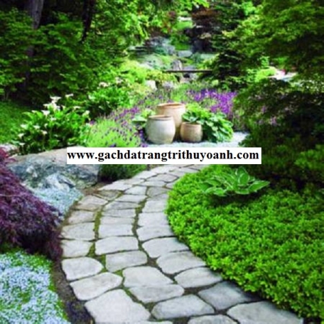 Đá thớt sân vườn, đá thớt tự nhiên bước đi