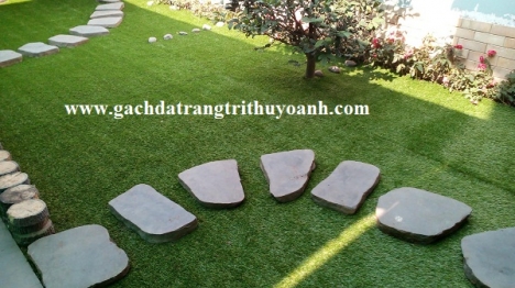 Đá thớt sân vườn, đá thớt tự nhiên bước đi