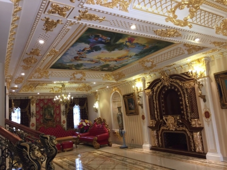 TRẦN THẠCH CAO DÁT VÀNG SANG TRỌNG CHO KHÔNG GIAN NỘI THẤT