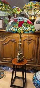 Giao lưuu đôi đèn tiffany hoa xanh đỏ