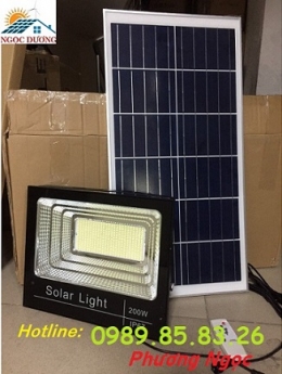Đèn LED pha năng lượng mặt trời 200W mang lại lợi ích gì cho bạn? Vì sao nên sử dụng đèn năng lượng