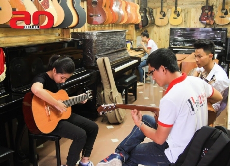 Lưu ý cho bạn khi học đàn guitarr