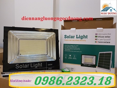 Đèn led pha năng lượng mặt trời,đèn nlmt 300w, điện năng lượng mặt trời
