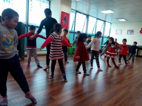 Lợi ích của học múa đối với bé mà cha mẹ cần phải biết