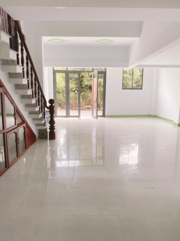Cần bán nhà hai mặt tiền đường Phú Thọ, Tp Thủ Một, Bình Dương.