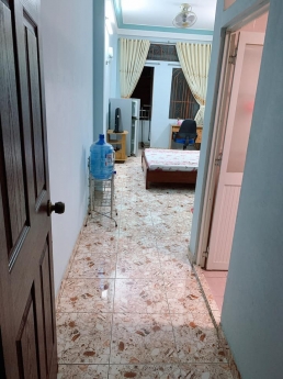 Khu phố Tây Quận 1, vài bước ra Đài Truyền Hình.