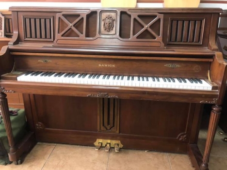 Piano SAMICK