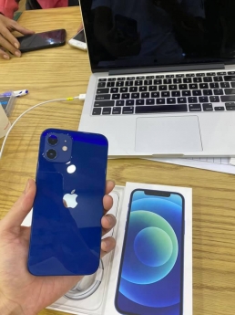 sale sập sàn. iphone 12 64gb siêu xịn