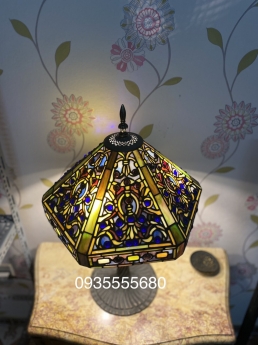 Hàng cổ mới cập bến