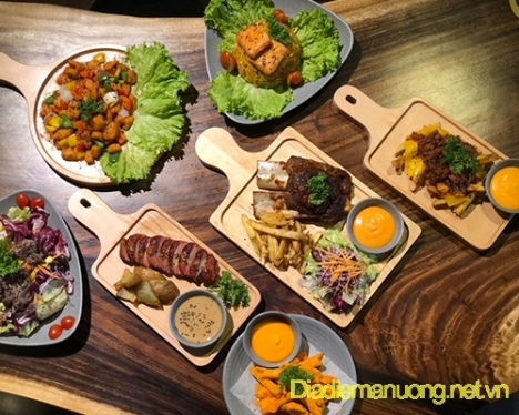 Black Chicken Hub Craft Beer Quận 1