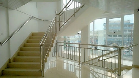 Ốp inox cửa thang máy