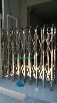 Ốp inox cửa thang máy
