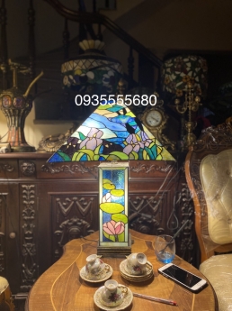 Thanh lý em đèn tiffany hai thân hàng lạ