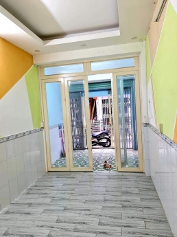 TÂN PHÚ - HẺM THÔNG XE HƠI ĐỖ CỬA - NHÀ MỚI ĐẸP