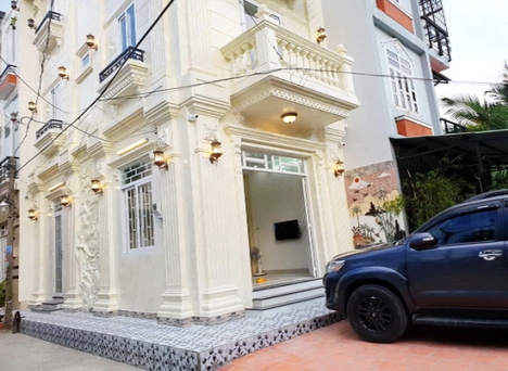 Biệt thự sân vườn HXH 1422 Huỳnh Tấn Phát, P.Phú Mỹ, Q7