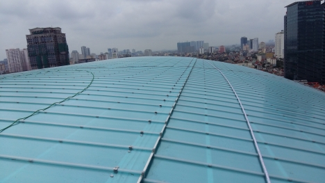 Hướng dẫn vệ sinh mái Polycarbonate