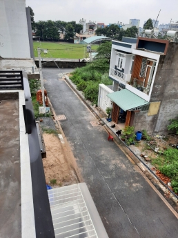 Bán gấp nhà đường số 8, Phường Linh Xuân,Thủ Đức,LH 0909428959.