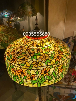 Giao lưu em đèn sàn tiffany hoạ tiết hoa leo