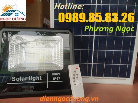 Đèn led 200W năng lượng mặt trời, đèn pha năng lượng mặt trời, đèn led pha 200w