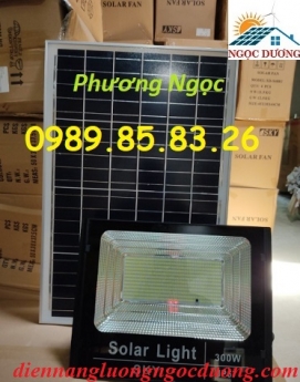 Đèn năng lượng mặt trời 300W, đèn mặt trời led pha 300W