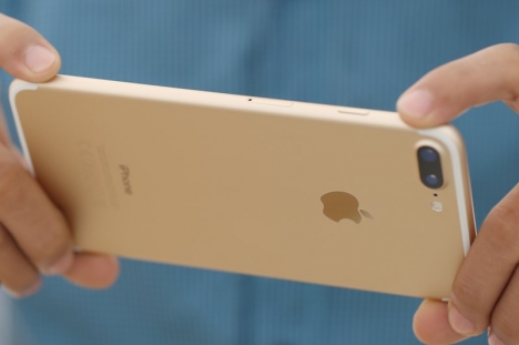 Dòng đt tầm trung,7 plus vẫn là Best Seller,trả góp 0%.