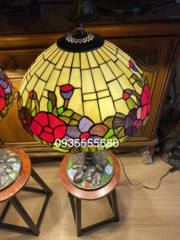 Đèn phòng khách tiffany hoạ tiết hoa leo