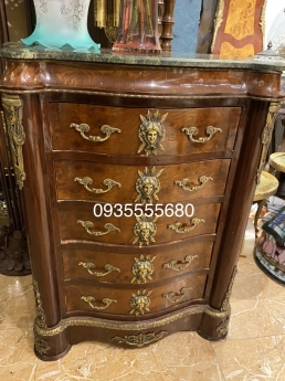 Giao lưu em kệ tủ pháp hàng sâu tuổi