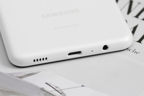 Chỉ có tại Dĩ An - Samsung A12 giá cực sốc