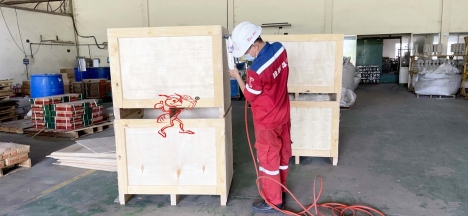 Đóng kiện gỗ tại kcn Đồng Văn- Hà Nam