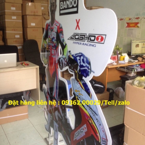 Cung cấp standee giá rẻ có sẵn tại Hà Nội
