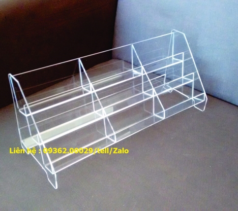 CHuyên làm các loại kệ mica để bàn, hộp mica đựng tờ rơi để bàn