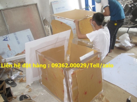Sản xuất thùng, hòm phiếu mica kích thước có sẵn