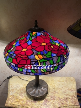 Đèn tiffany hoa hồng đa sắc hàng đức