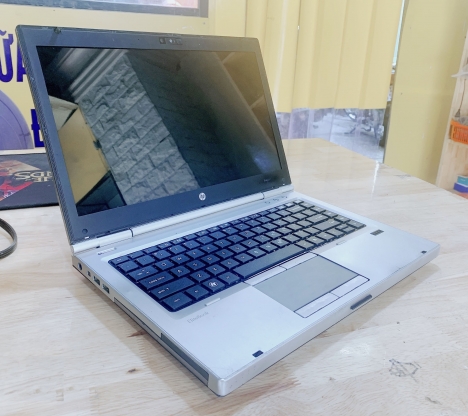 Laptop HP Elitebook 8460P Core i5-2450M Ram 4GB HDD 500GB VGA ON Máy Vỏ Nhôm Đẹp